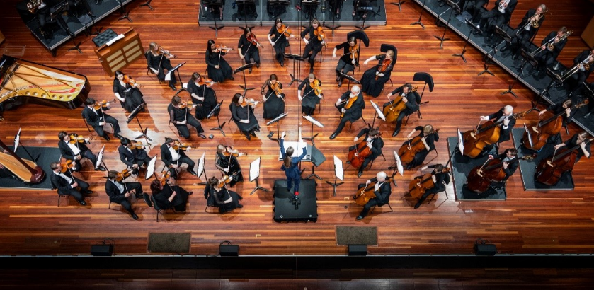 Canberra Symphony Orchestra conducted by Jessica Cottis, Llewellyn Hall, Canberra, May 2021. Photo by Martin Ollman.