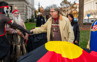 Chief Mark Tayac of the Piscataway Nation, welcoming the Australian First Nations delegation as part of the repatriation ceremony held at the Smithsonian National Museum of Natural History, Washington DC, USA. Photo by James Di Loreto, image courtesy of the Smithsonian Institution.